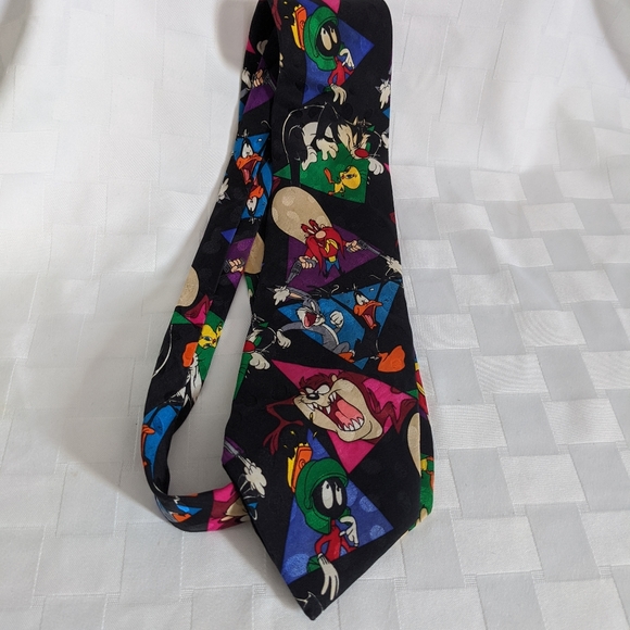 Colorful Looney Toons Mania Silk Tie - Picture 1 of 4